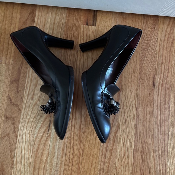 Tods Black Leather Loafer Heels